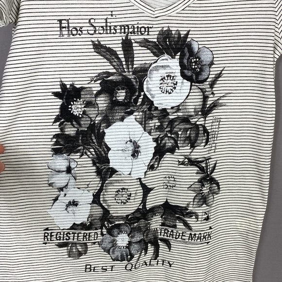 Lucky Brand Womens Flowers Printed Graphics V-Neck Cutout Tee Size Small - Picture 5 of 9